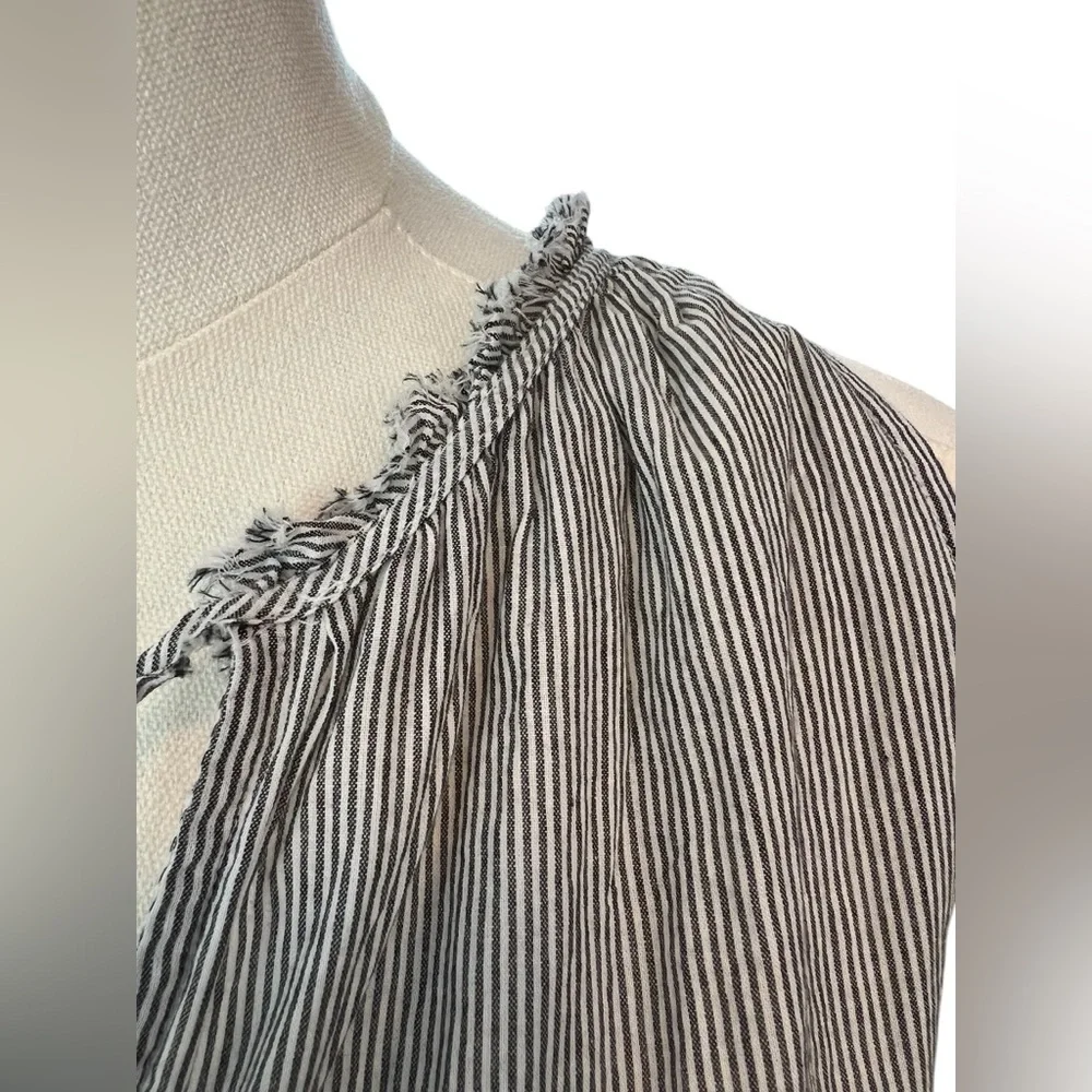 🔵 NWOT ANN TAYLOR LOFT Gray & White Striped Chambray Sleeveless Top | Size M - Picture 3 of 11